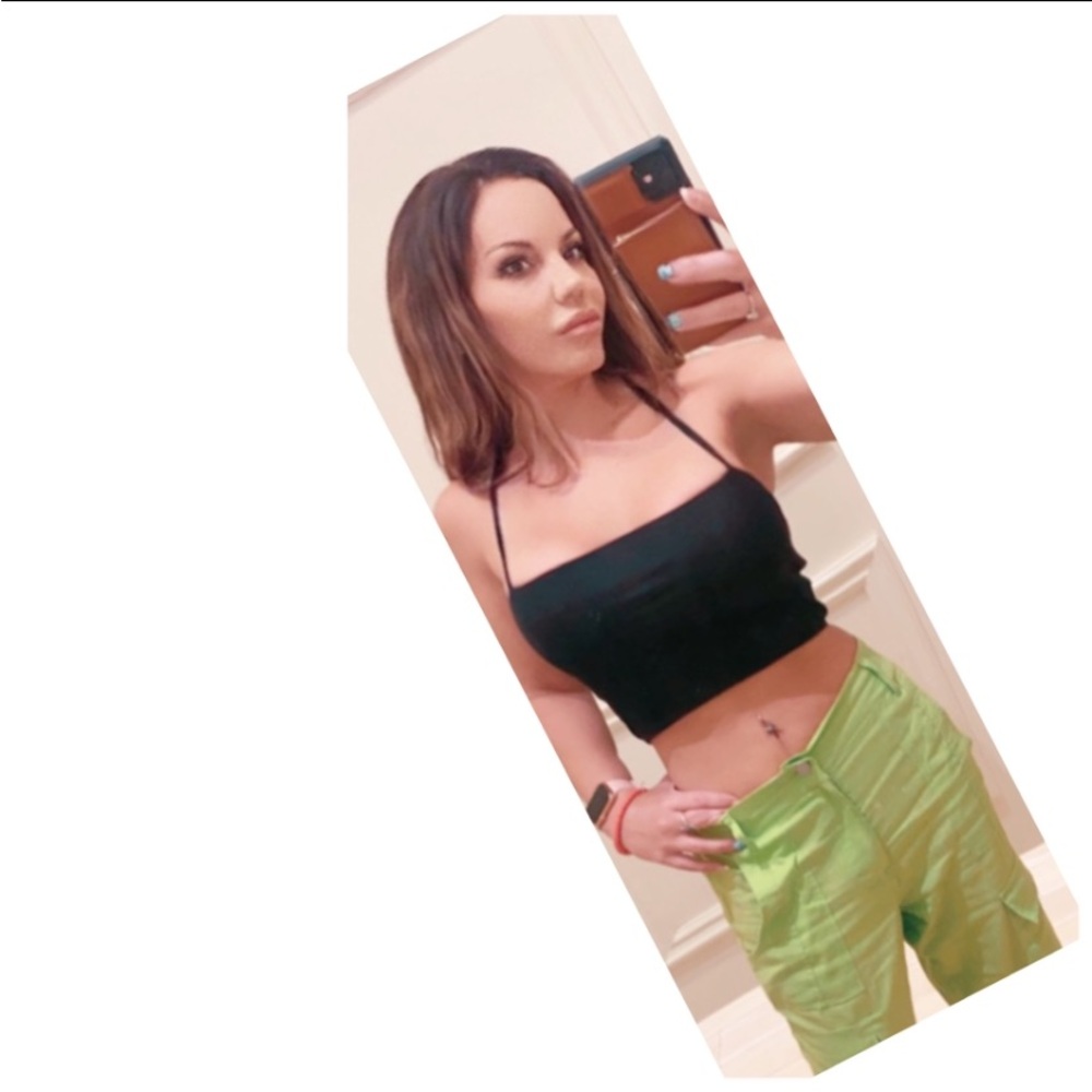 Green pants super cute